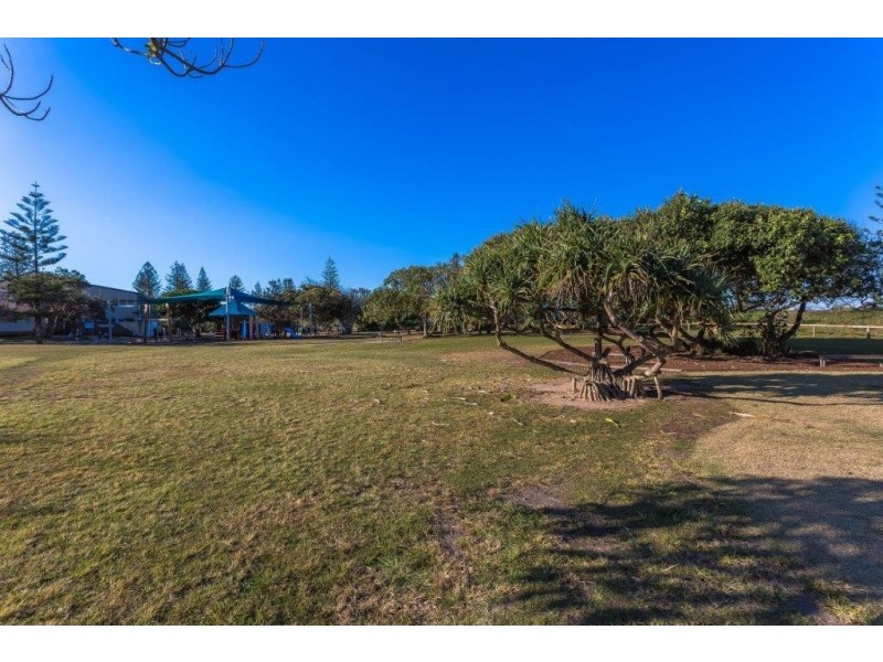 Unit 4/48-50 Plover Street, Peregian Beach QLD 4573