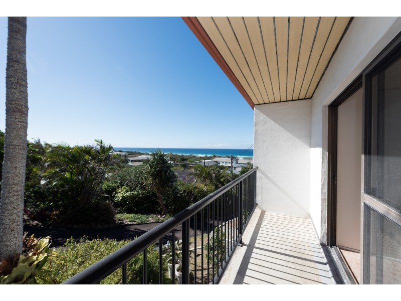 2/32 Avocet Parade, Peregian Beach QLD 4573