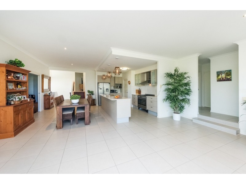 6 Indigo Court, Peregian Springs QLD 4573
