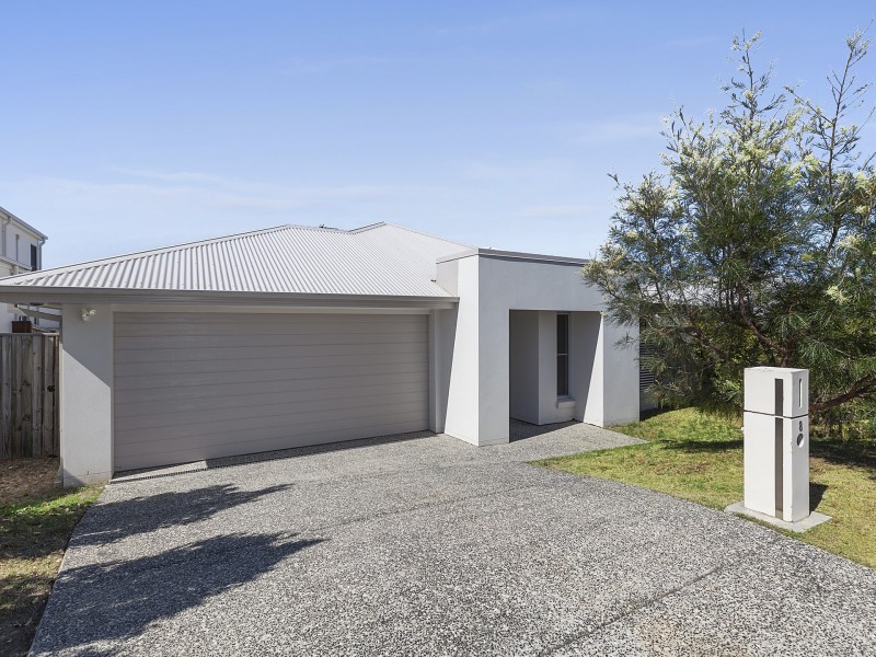 8 Feathertail Place, Peregian Springs QLD 4573