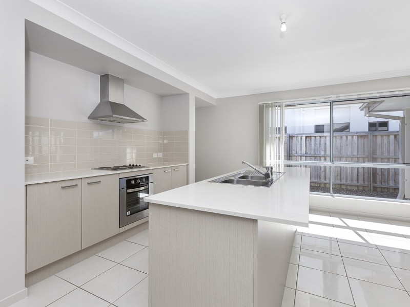 8 Feathertail Place, Peregian Springs QLD 4573