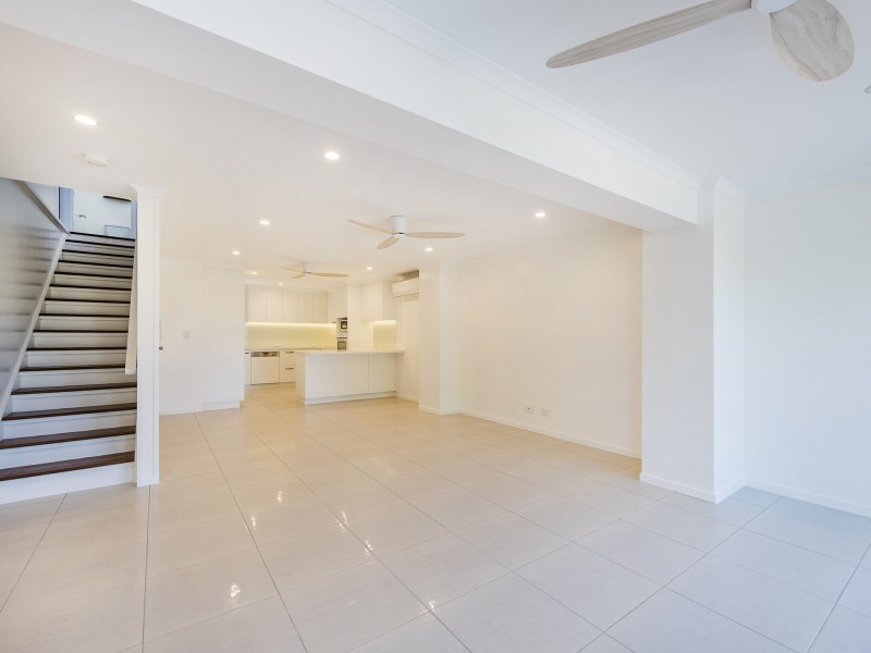 1/70 Peregian Esplanade, Peregian Beach QLD 4573