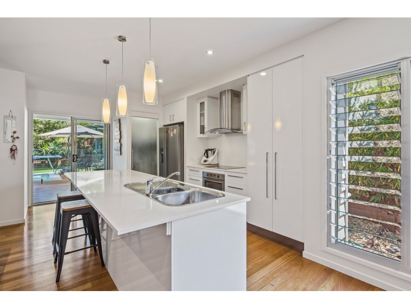 9 Tolkien Place, Coolum Beach QLD 4573