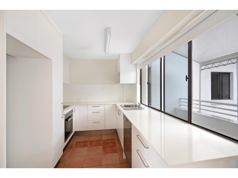2/4 Avocet Parade, Peregian Beach QLD 4573