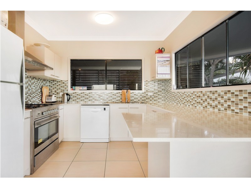 1/20 Peregian Esplanade, Peregian Beach QLD 4573