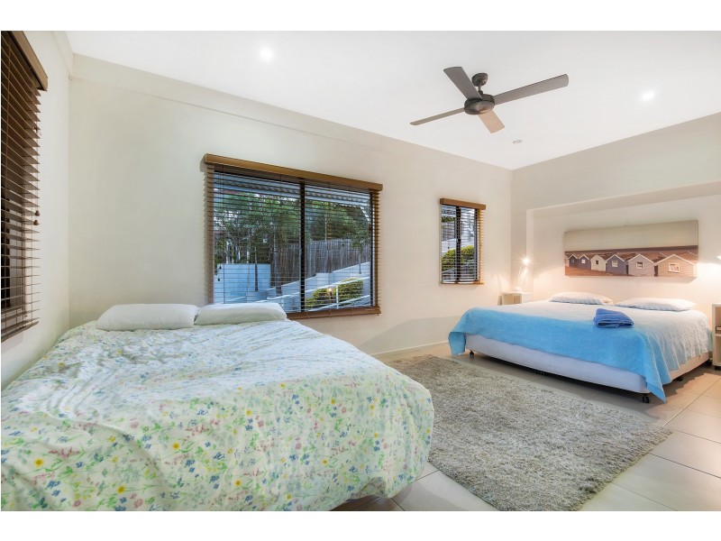 1/20 Peregian Esplanade, Peregian Beach QLD 4573