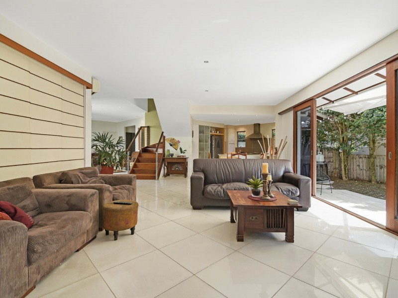 5 Bunker Court, Peregian Springs QLD 4573