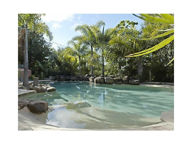 6 Kestrel Crescent, Peregian Beach QLD 4573