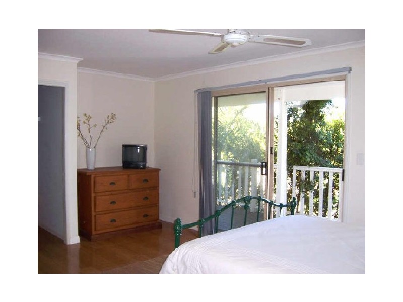 4 Hawthorn Grove, Marcus Beach QLD 4573