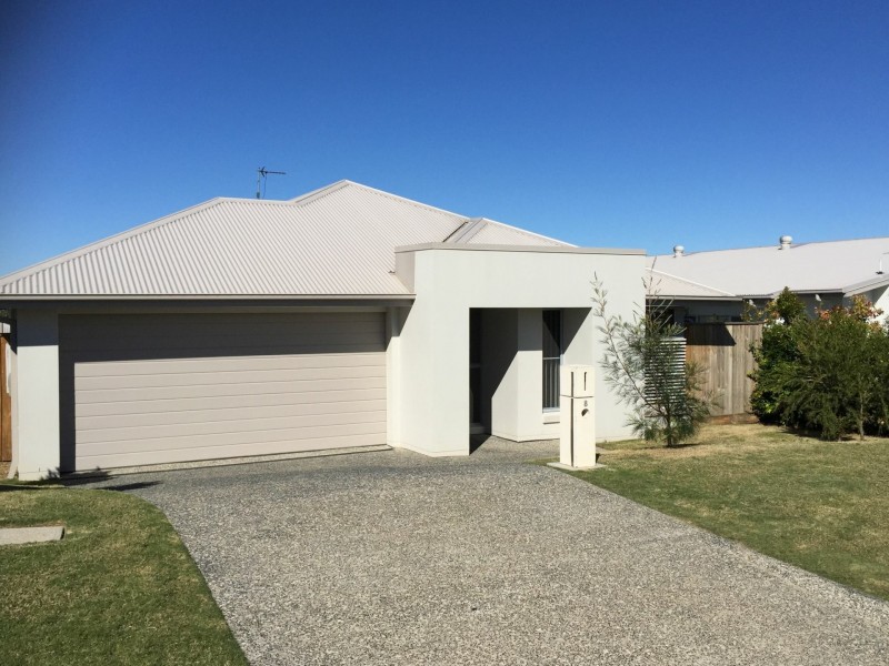 8 Feathertail Place, Peregian Springs QLD 4573