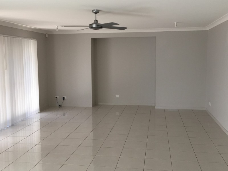 8 Feathertail Place, Peregian Springs QLD 4573