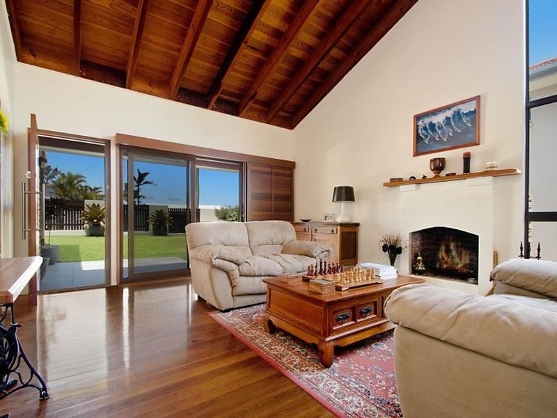 18 Pelican Street, Peregian Beach QLD 4573