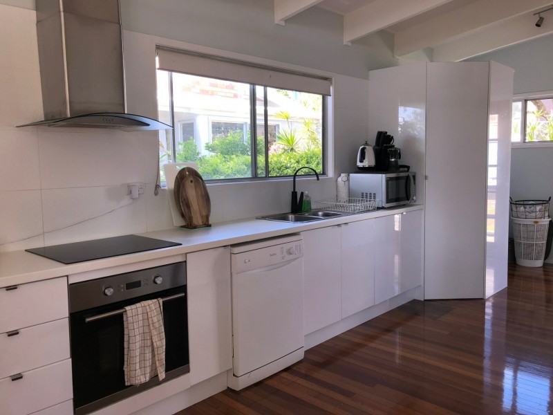 188 David Low Way, Peregian Beach QLD 4573