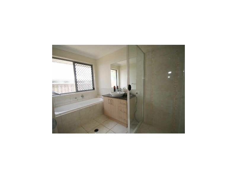 22 Riviera St, Peregian Springs QLD 4573