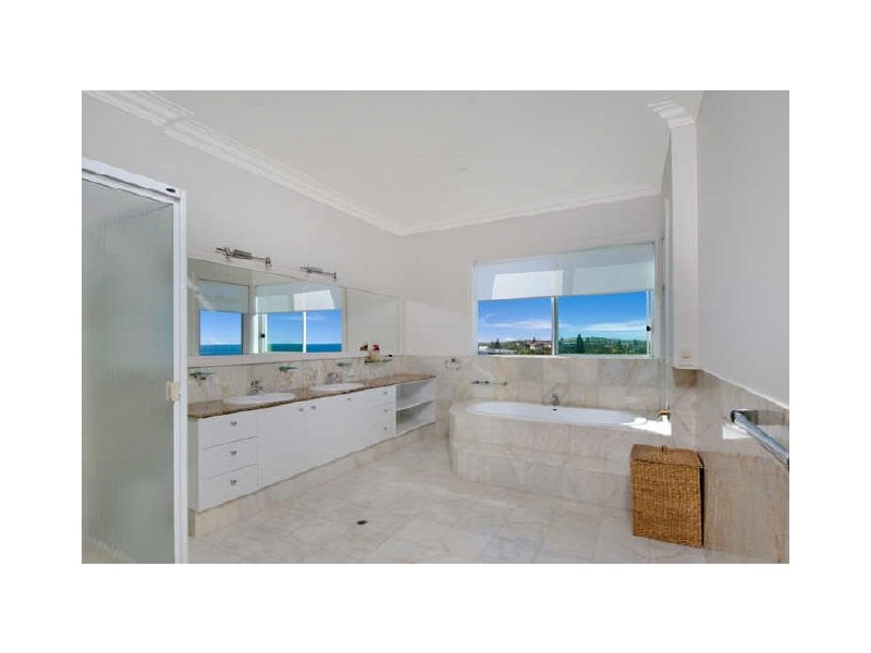 4 Pitta Street, Peregian Beach QLD 4573