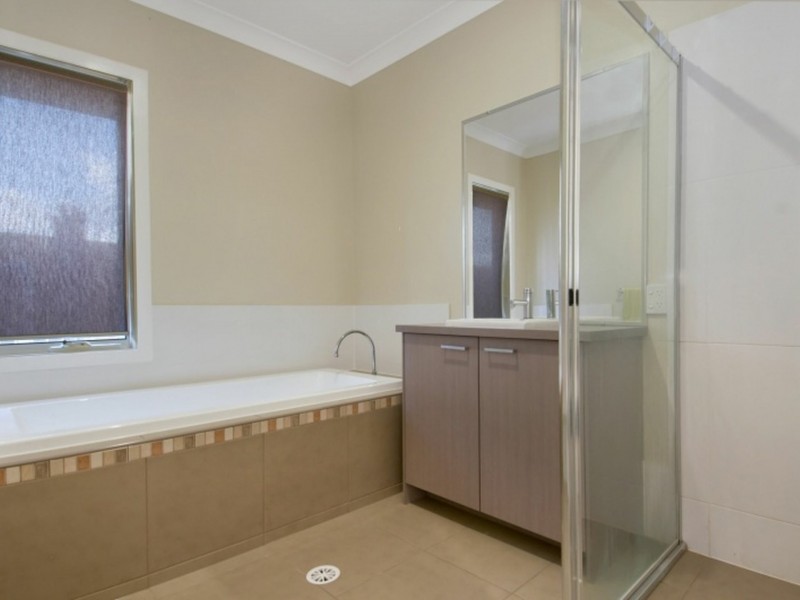 50 Sandhurst Crescent, Peregian Springs QLD 4573