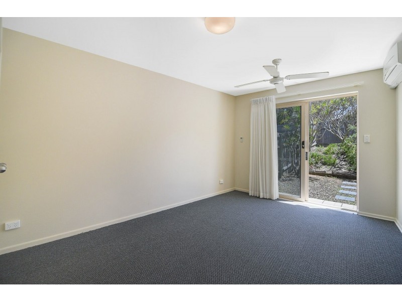 2/2 Tristania Drive, Marcus Beach QLD 4573