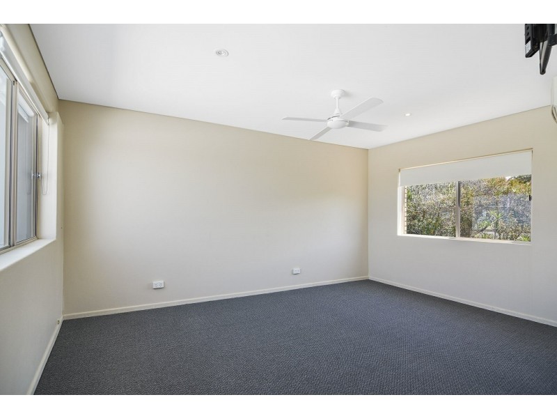 2/2 Tristania Drive, Marcus Beach QLD 4573