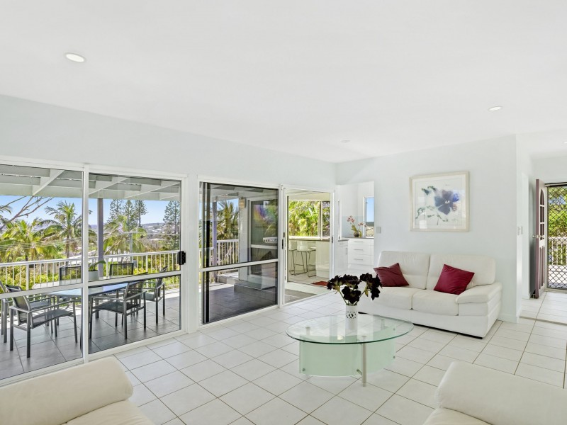 43 Parakeet Crescent, Peregian Beach QLD 4573