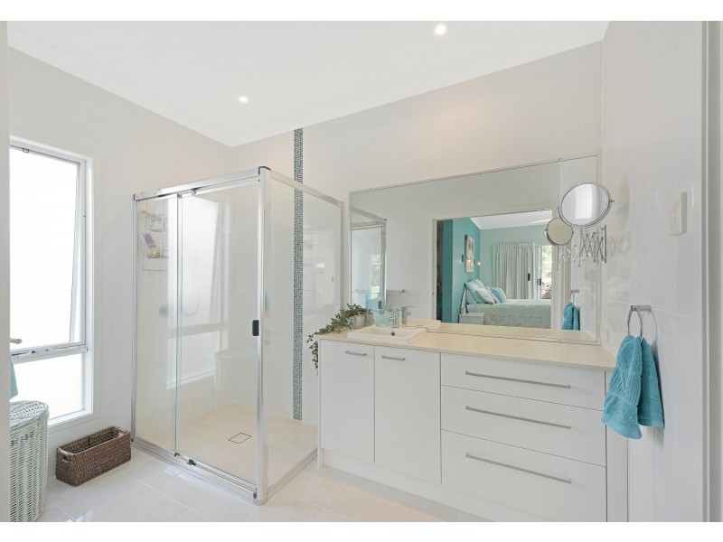 12 Sawgrass Court, Peregian Springs QLD 4573