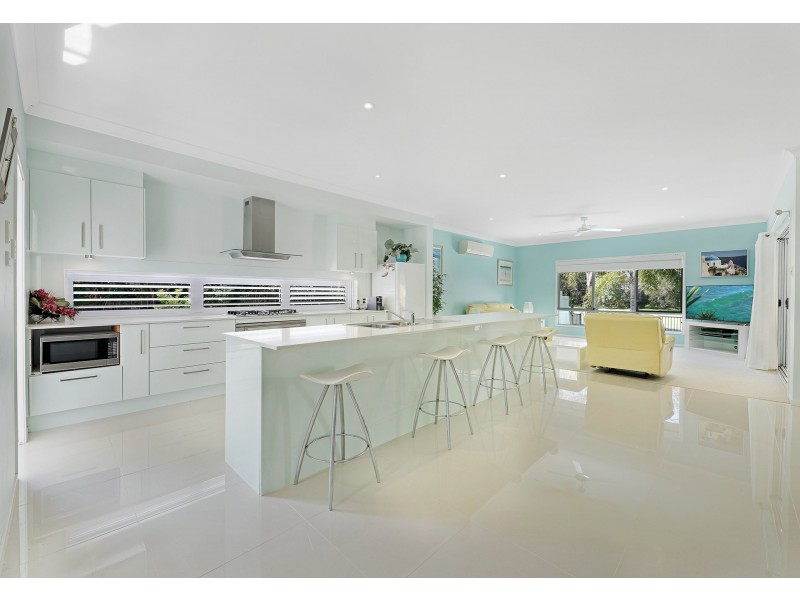 12 Sawgrass Court, Peregian Springs QLD 4573