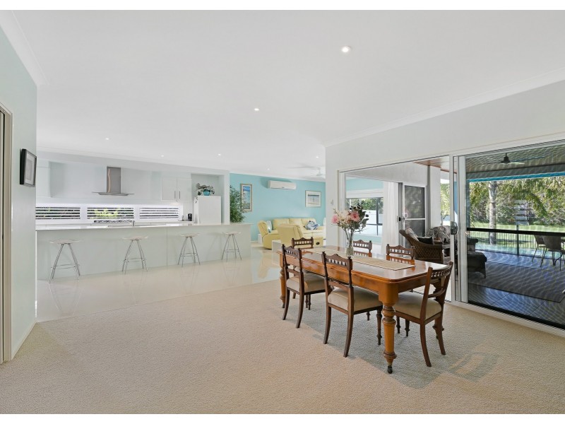 12 Sawgrass Court, Peregian Springs QLD 4573