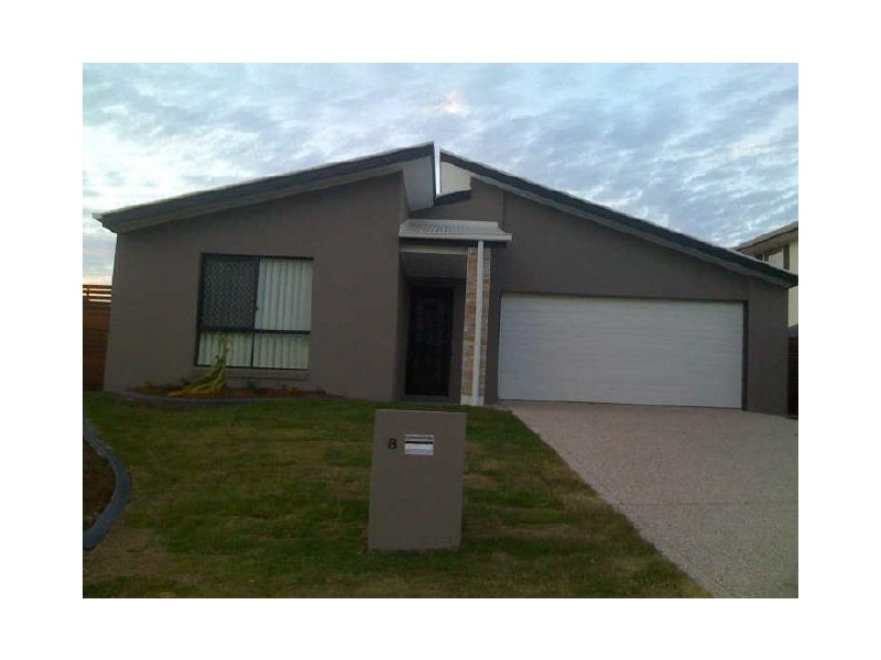 8 Sandhurst Cres, Peregian Springs QLD 4573