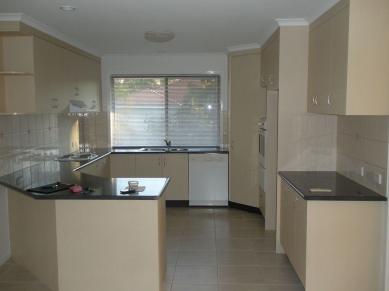 2 Glenoak Avenue, Peregian Springs QLD 4573
