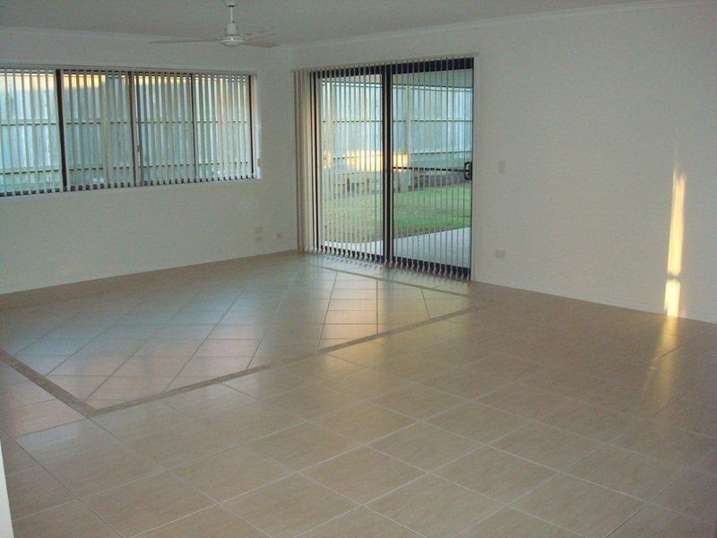 2 Glenoak Avenue, Peregian Springs QLD 4573