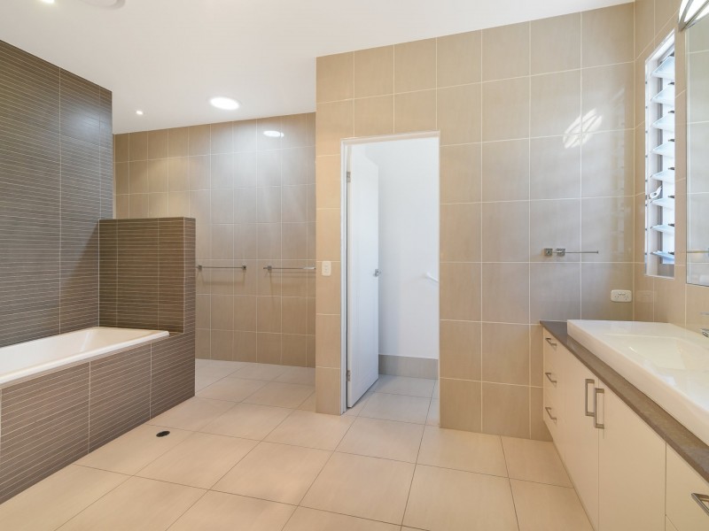 3 Bunker Court, Peregian Springs QLD 4573