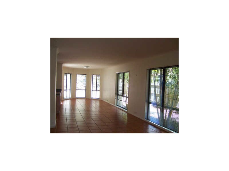 42 Stormbird Dr, Noosa Heads QLD 4567