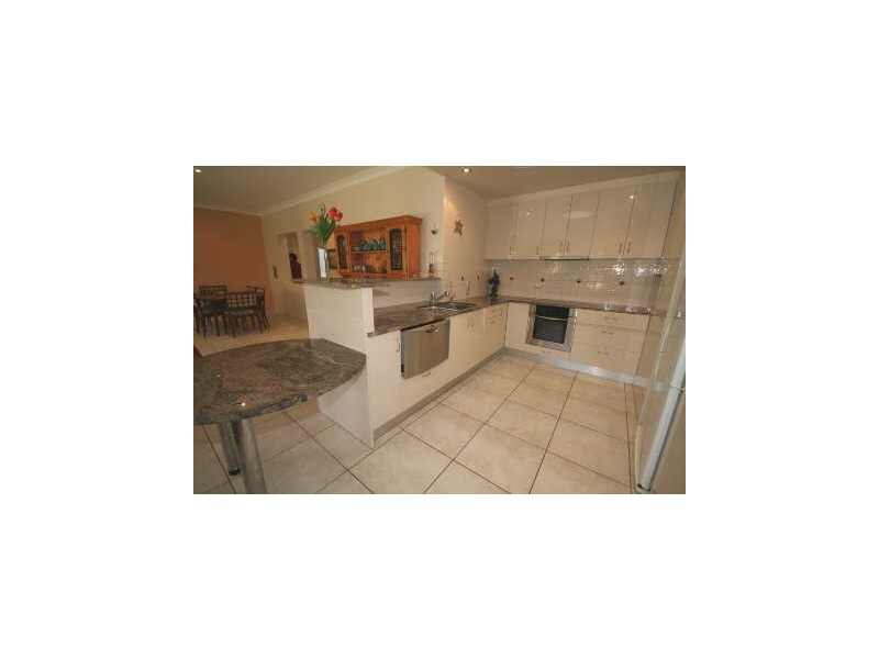 2 Greenside Court, Peregian Springs QLD 4573