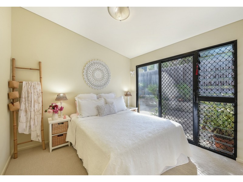 2/2255 David Low Way, Peregian Beach QLD 4573