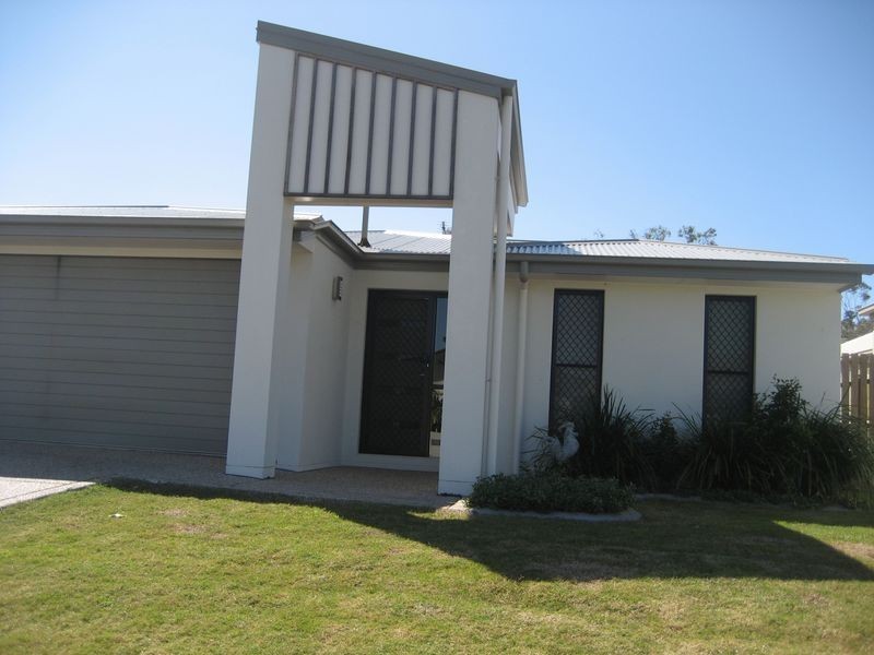 15 Longcove Place, Peregian Springs QLD 4573