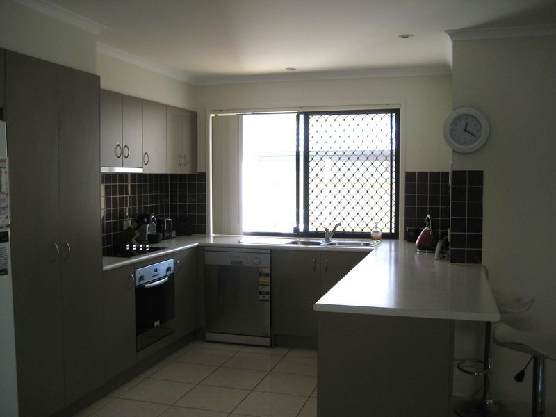 15 Longcove Place, Peregian Springs QLD 4573