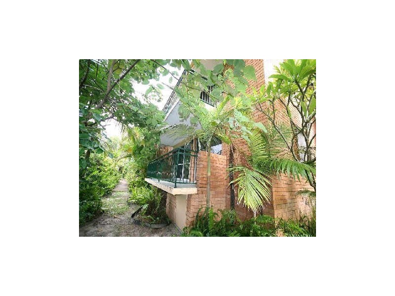 2/4 Bayview Rd, Noosa Heads QLD 4567