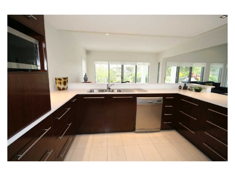 10 Greenside Court, Peregian Springs QLD 4573