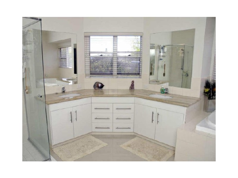 34 Jacana St, Peregian Beach QLD 4573