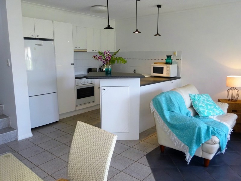 1/49 Southern Cross Parade, Sunrise Beach QLD 4567