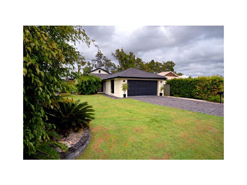 21 Lakeside Dr, Peregian Springs QLD 4573