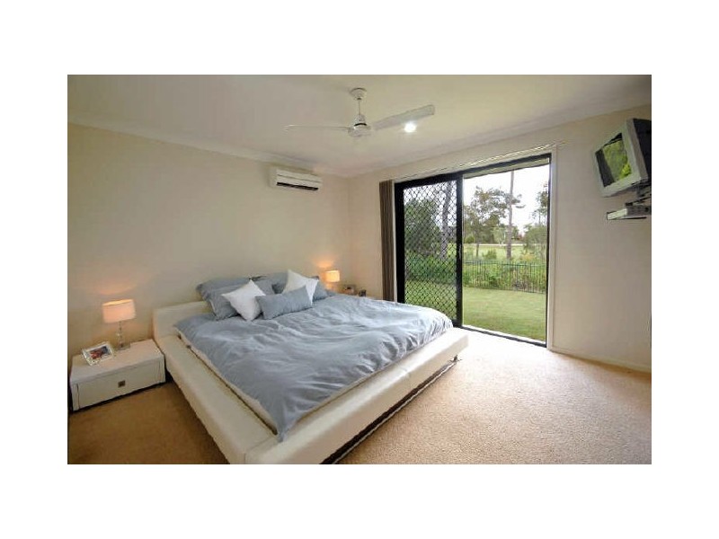 21 Lakeside Dr, Peregian Springs QLD 4573