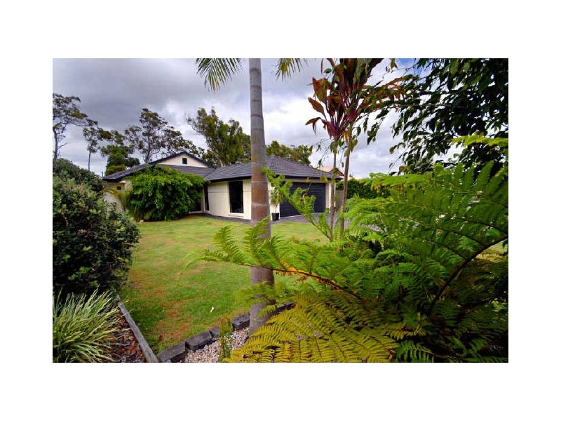 21 Lakeside Dr, Peregian Springs QLD 4573