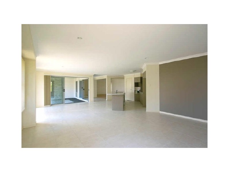 12 Dornoch Way, Peregian Springs QLD 4573