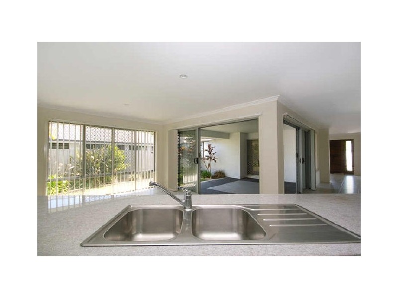 12 Dornoch Way, Peregian Springs QLD 4573