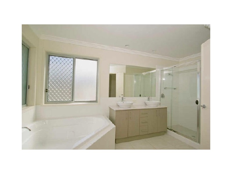 12 Dornoch Way, Peregian Springs QLD 4573