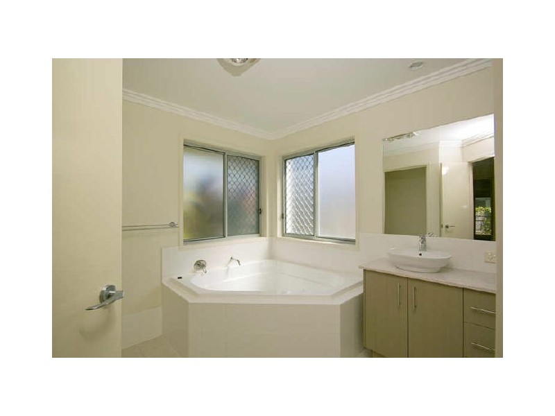 12 Dornoch Way, Peregian Springs QLD 4573