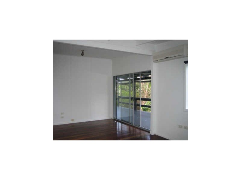 4 Petrel St, Peregian Beach QLD 4573