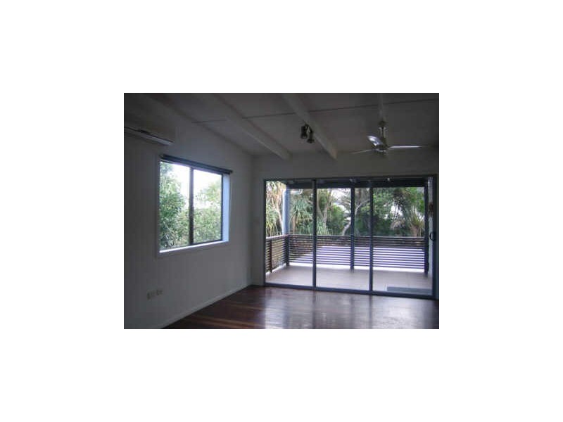 4 Petrel St, Peregian Beach QLD 4573