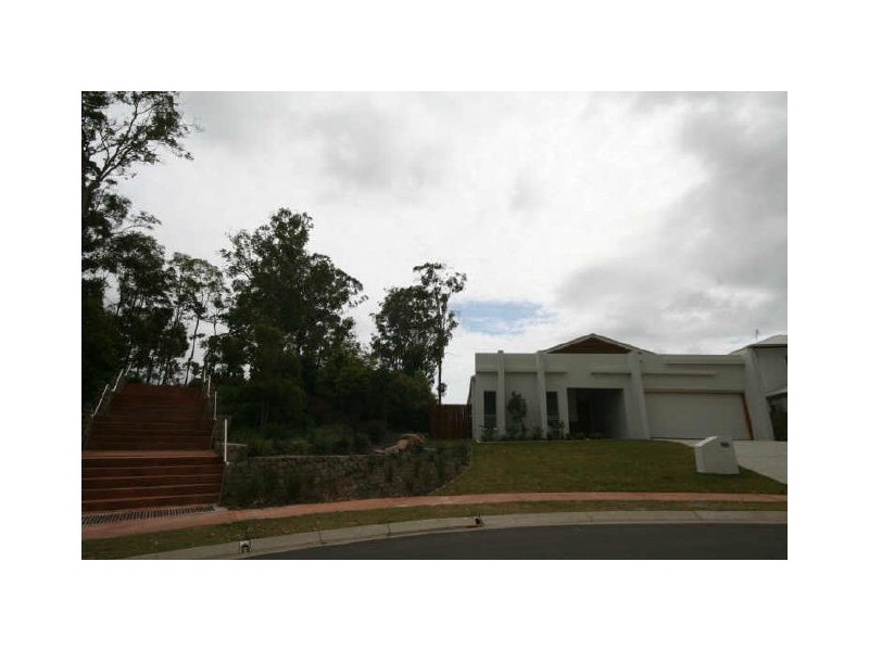 33 Maddens Crescent, Peregian Springs QLD 4573
