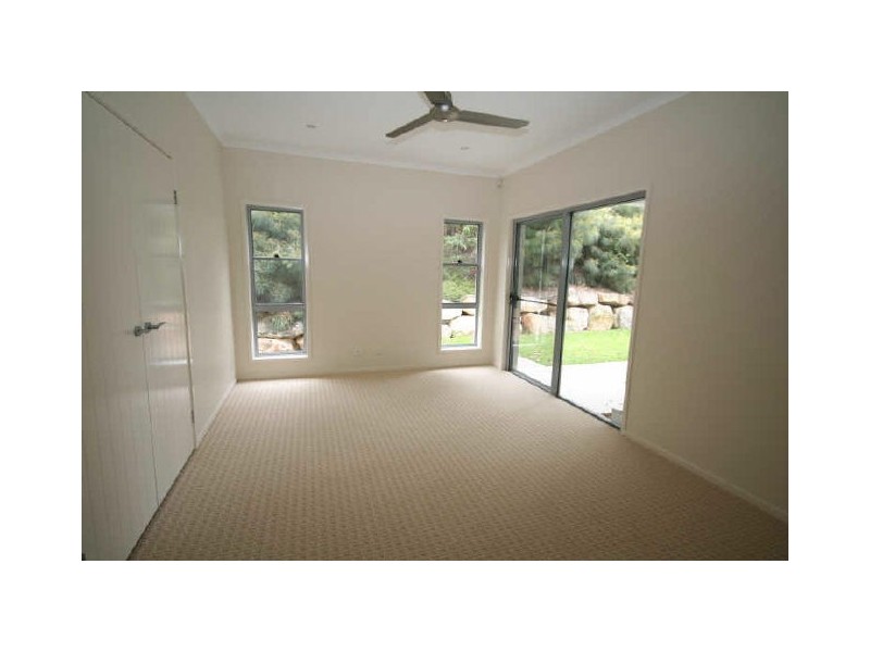 33 Maddens Crescent, Peregian Springs QLD 4573